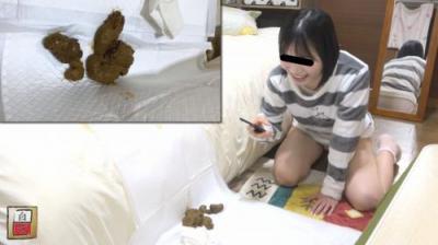 自画撮り投稿 大放屁うんち5 ～私の臭いおならとメリメリうんち～