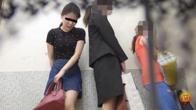 某商業施設で見た!トイレ行列汚糞漏らし