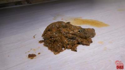 レースパンティー中出しはみ出し滴りうんこ